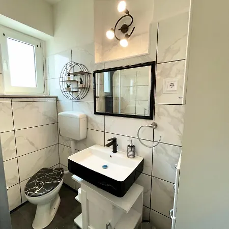 Sunny Side Apartman Zára