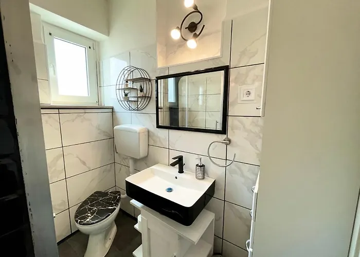 Sunny Side شقة زادار